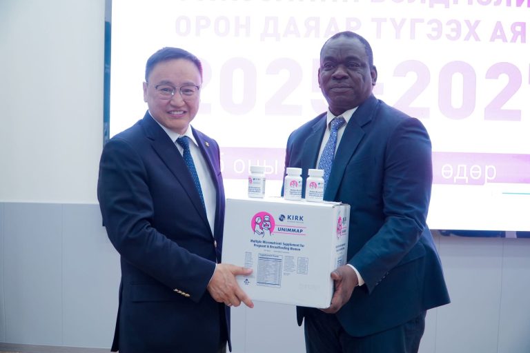 Жирэмсэн эмэгтэйчүүдэд бичил тэжээлийн бэлдмэл түгээх аян эхэллээ