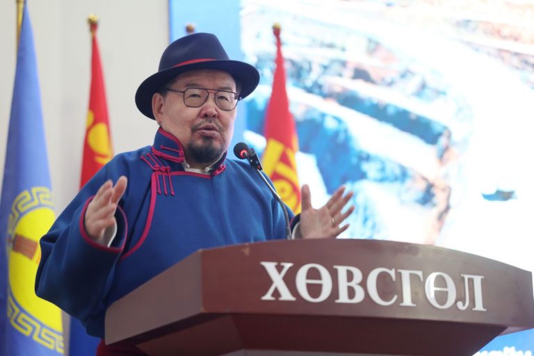 Хөвсгөл аймгийн төвд үерийн хамгаалалтын далан барих зардлыг ирэх оны төсөвт суулгана