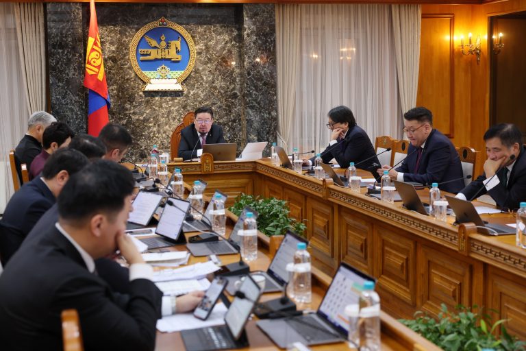 Засгийн газрын ээлжит хуралдаан болж байна