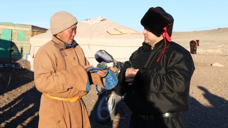 ХХААХҮ-ийн дэд сайд Бор Аргалантын аймаг дундын отрын бүсэд ажиллалаа