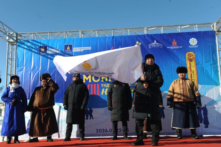 МОНГОЛЫН ҮНДЭСНИЙ СПОРТЫН ӨВЛИЙН НААДАМ НЭЭЛТЭЭ ХИЙЛЭЭ