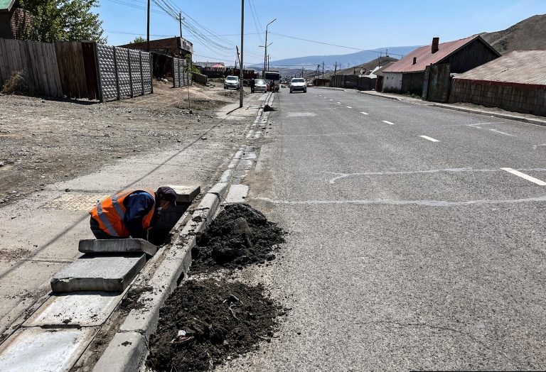 Нийслэлд 19 байршилд 11.7 км авто замын борооны ус зайлуулах шугам угсарна