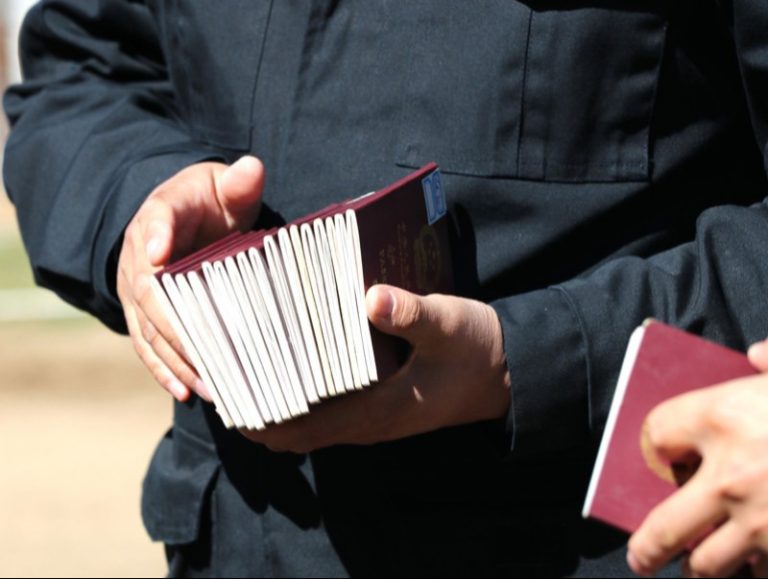 Гадаадын 78 иргэнийг албадан гаргажээ