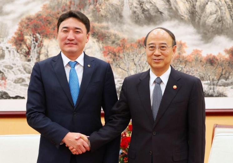 БНХАУ-аас нийлүүлэх шатахууныг нэмэгдүүлэх урт хугацааны гэрээ байгуулна