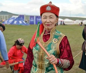 А.Дагзмаа: Чингис хааны үеэс өвлөгдсөн сур харваа минь дэлхийд цор ганц