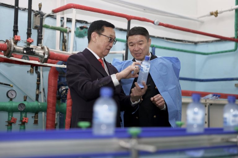 БХЯ: “Батхаан” цэвэр усны үйлдвэр тоног төхөөрөмжийнхөө 80 хувийг шинэчиллээ