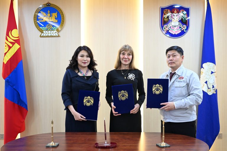 НҮБ-ын Хөгжлийн хөтөлбөртэй хамтран гэр хорооллын 800 өрхийг сэргээгдэх эрчим хүчинд шилжүүлнэ