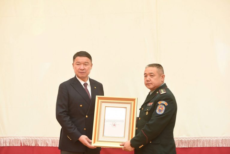 Зэвсэгт хүчний 110 дугаар анги хошууч генерал Д.Бавуу агсны нэрэмжит боллоо