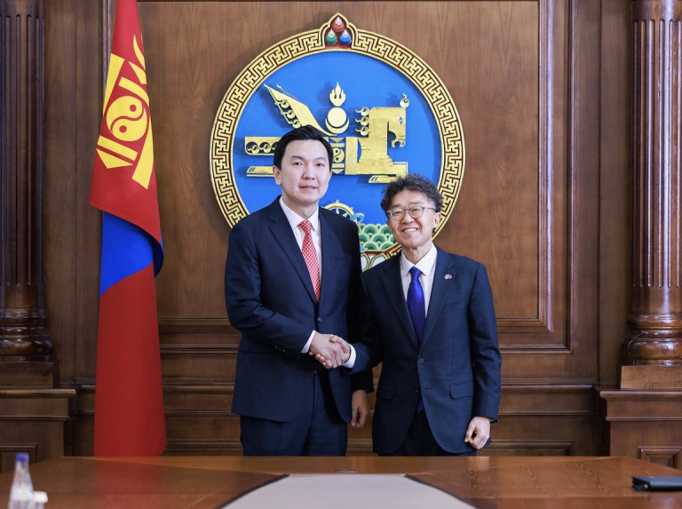 “10 аймгийн төвийн дулааны станц барих” төслийн ажлыг урагшлуулах талаар санал солилцлоо