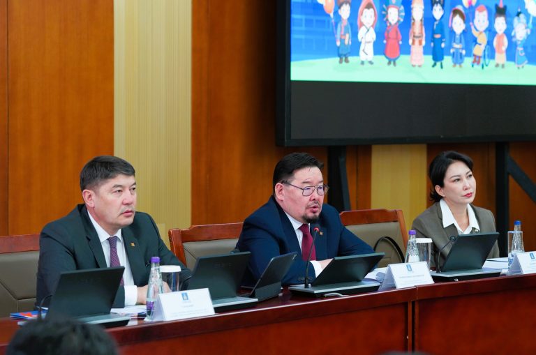 ХҮҮХДИЙН ЗУСЛАНГИЙН ХАГАС ХУВЬСАХ ЗАРДЛЫГ ТӨРӨӨС ОЛГОХ АСУУДЛЫГ СУДЛАН ШИЙДВЭРЛЭНЭ