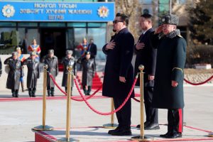 Зэвсэгт хүчний алба хаагчдын нийгмийн баталгааг сайжруулах зарим асуудлыг шийдвэрлэхээр болов